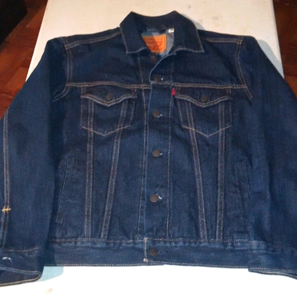 Levi's Other - Men's Levi's blue jean jacket size medium